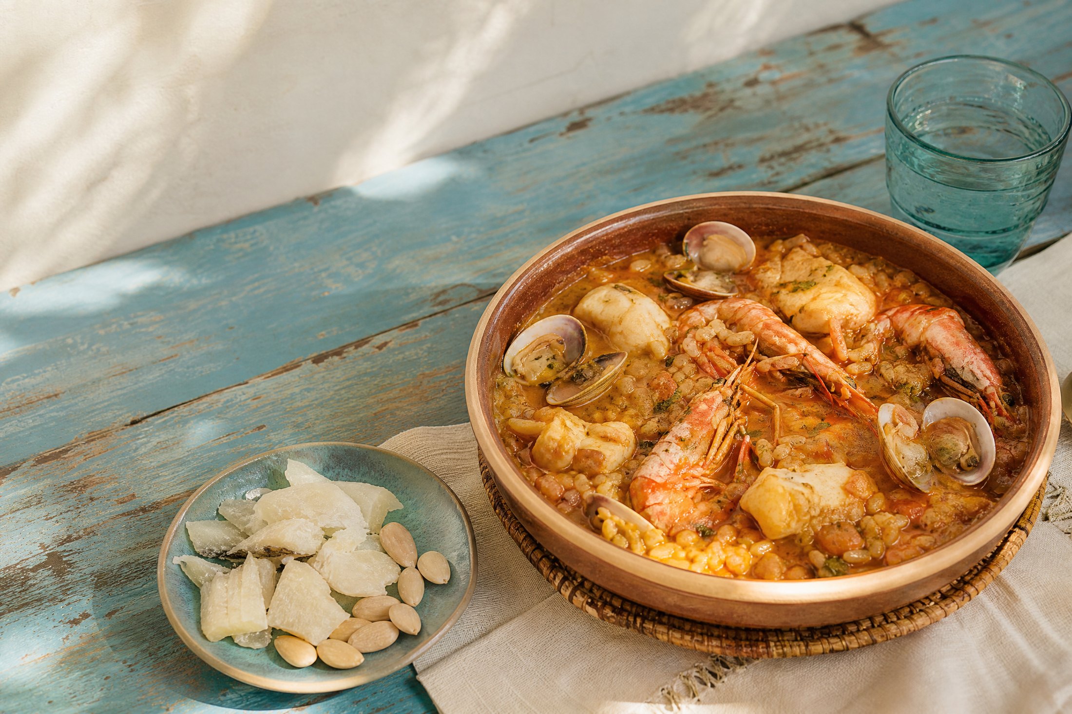 Arroz caldoso y producto marinero